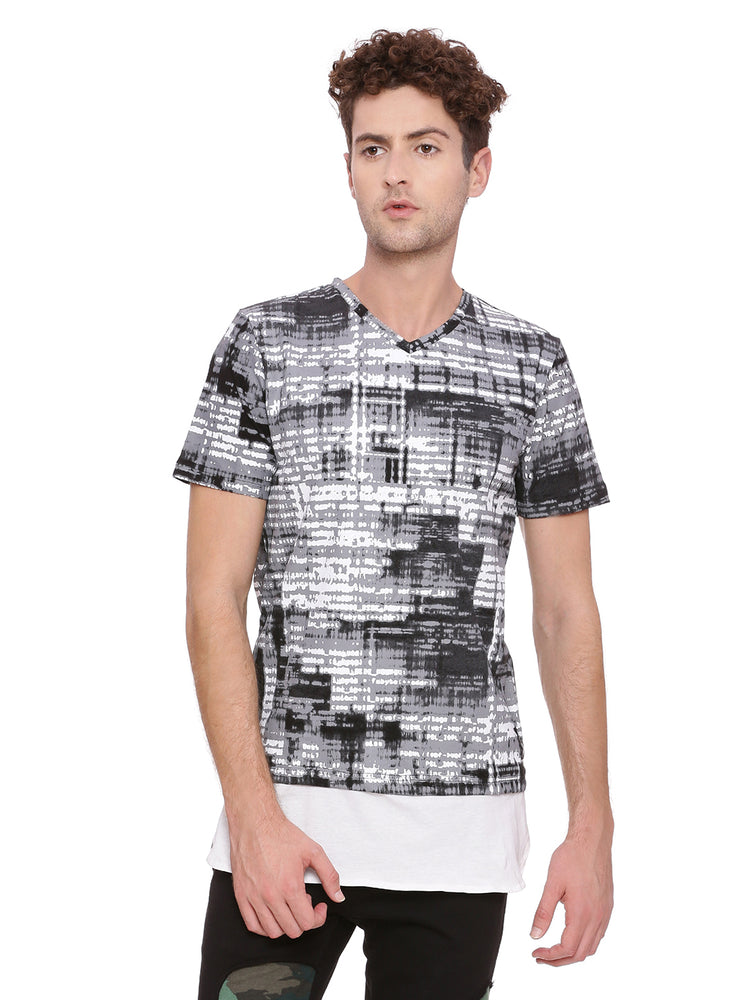V neck T-Shirt with all over print and extended panel on hem